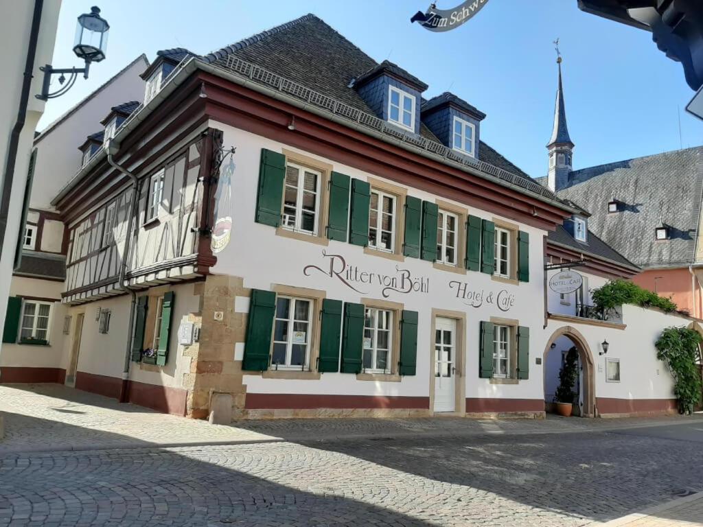 Hotel & Cafe Ritter Von Boehl Дайдесхайм Экстерьер фото